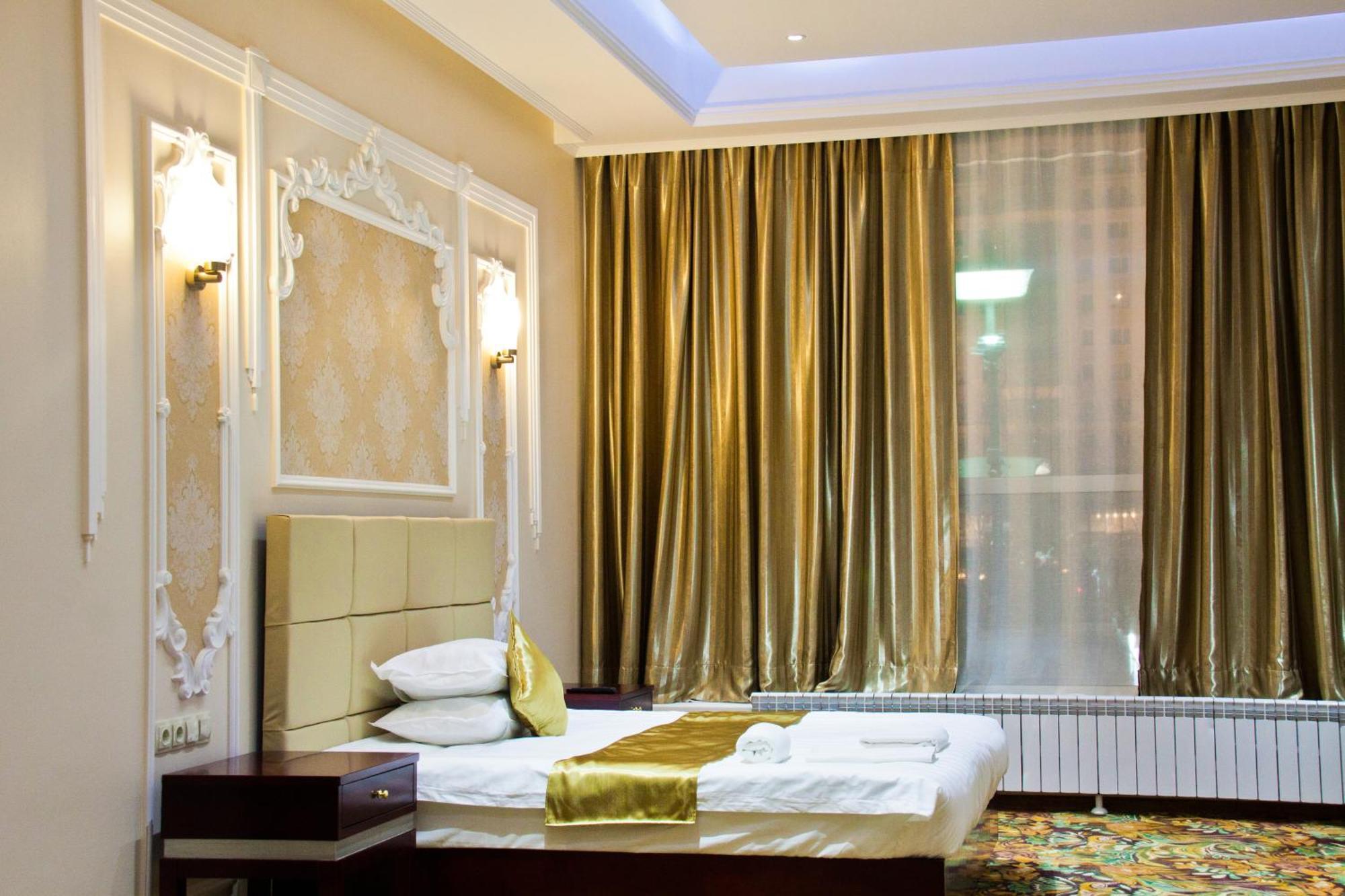 Sky Luxe Hotel Akmola Esterno foto