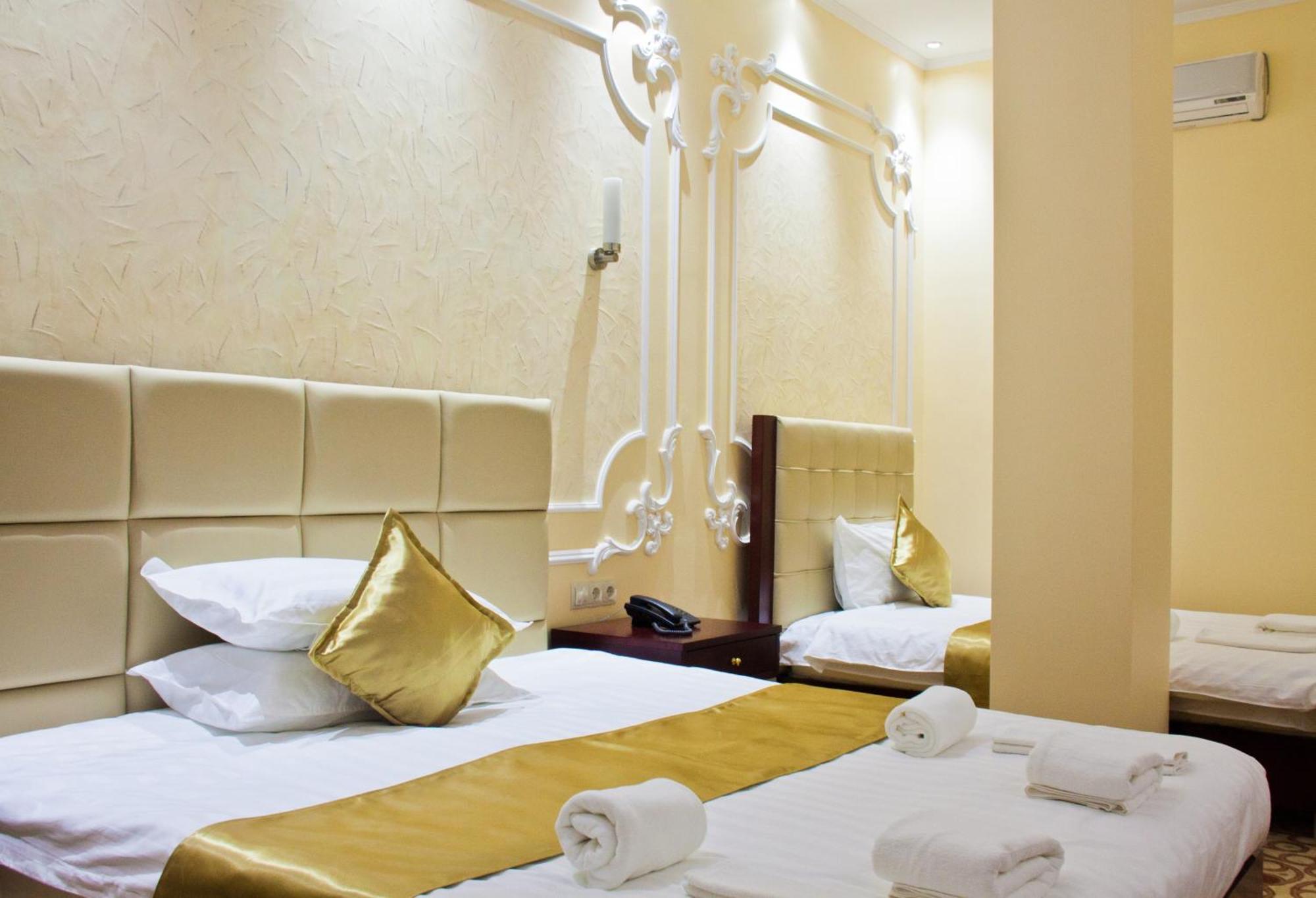 Sky Luxe Hotel Akmola Esterno foto