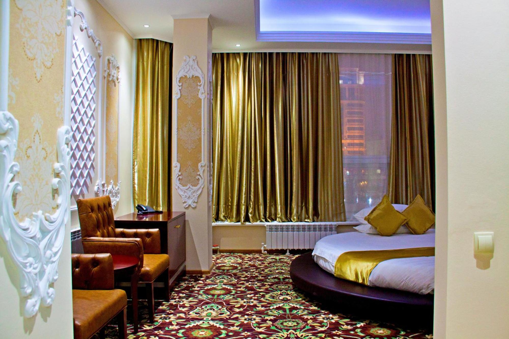 Sky Luxe Hotel Akmola Esterno foto