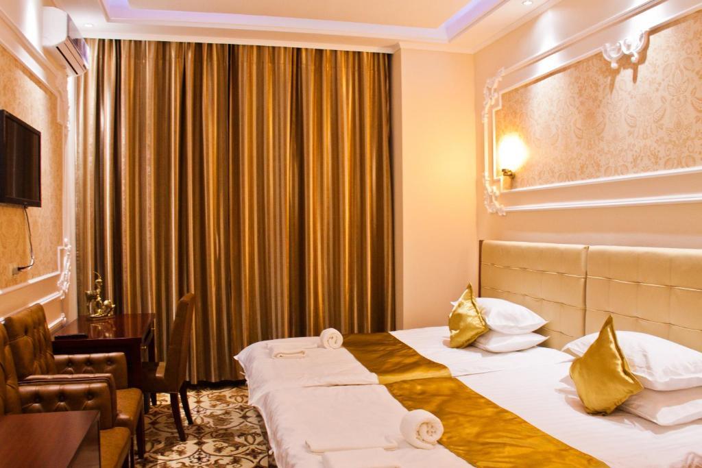 Sky Luxe Hotel Akmola Esterno foto